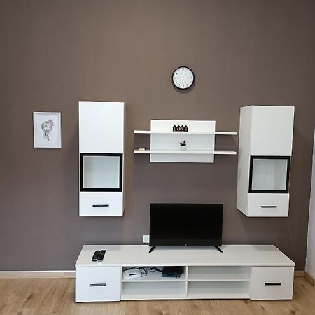 Apartments Aura Deskle Eksteriør bilde
