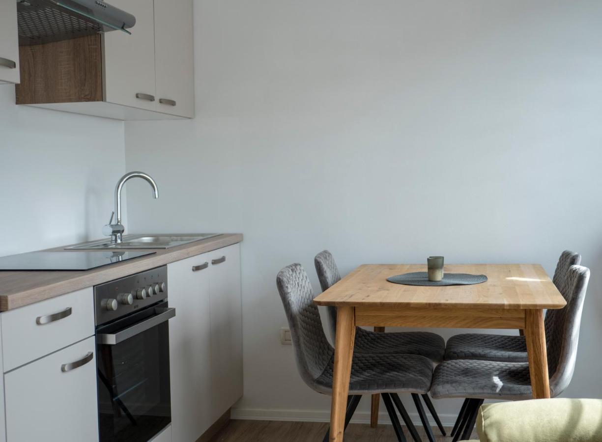 Apartments Aura Deskle Eksteriør bilde