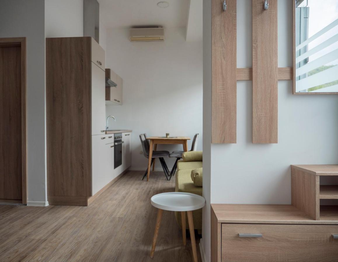 Apartments Aura Deskle Eksteriør bilde