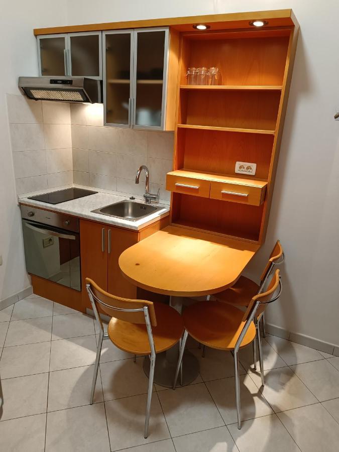 Apartments Aura Deskle Eksteriør bilde