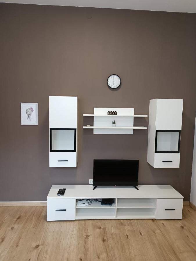 Apartments Aura Deskle Eksteriør bilde