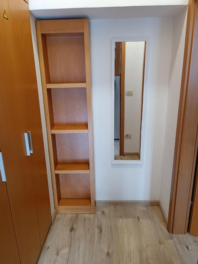 Apartments Aura Deskle Eksteriør bilde